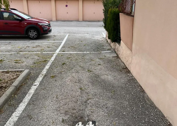 Superbe 34m2 Avec Terrasse Apercu *